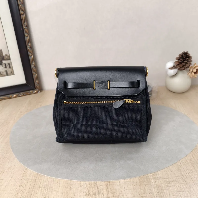Hermès Crossbody Bag Herbag Zip 20Black Calfskin,Canvasmini20.5 × 7 × 16.5 cm — cover view 3 of 6