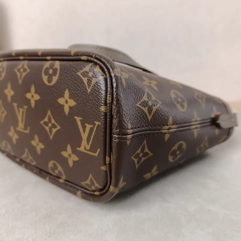 Louis Vuitton Crossbody Bag NEVERFULL INSIDE OUT BB PVC · Calfskin BB26.5 × 11 × 16.5 cm — detail view 6 of 15