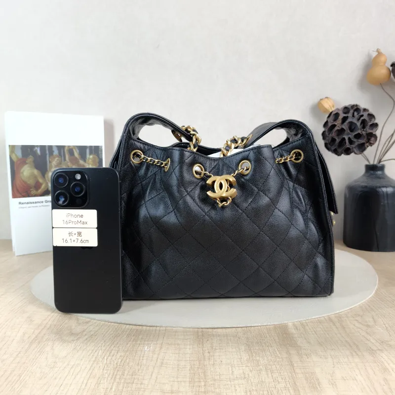 Chanel Shoulder Bag25Bag Black Grained Calfskin Small26 × 14 × 30 cm — cover view 5 of 5