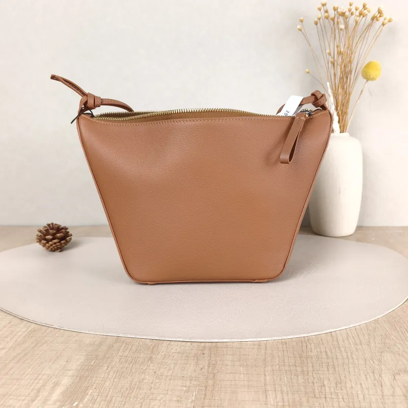 LOEWE Shoulder Bag Calfskinmini28 × 9.5 × 17 cm