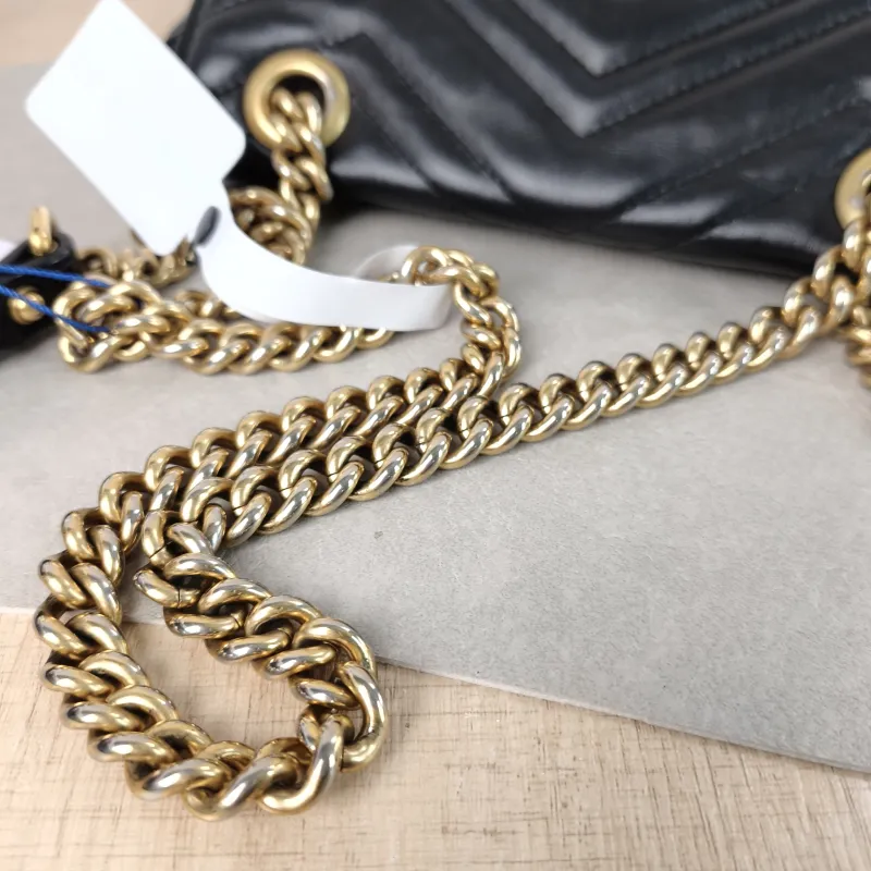 GUCCI Crossbody Bag GG Marmont Small Marmont 22 Black CC alfskin Small 22 × 6 × 13 cm — detail view 3 of 11