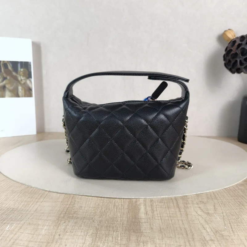 Chanel Crossbody Bag Vanity Case Bag Black Grained Calfskin 20 × 6 × 19 cm — cover view 5 of 5