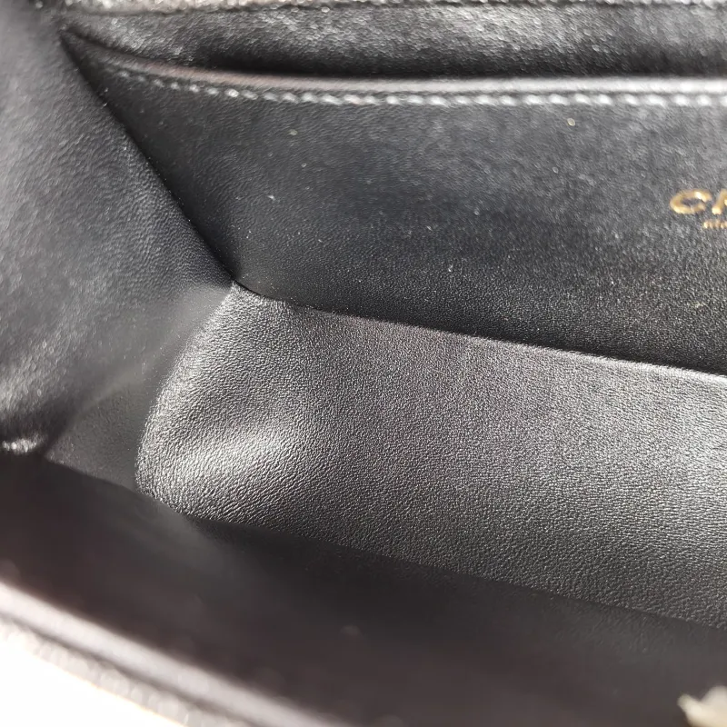 Chanel Crossbody Bag Le Boy​ Black Grained Calfskin Medium 25 × 9 × 15 cm — detail view 10 of 11
