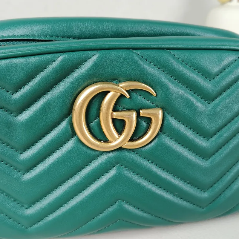 GUCCI Crossbody Bag GG Marmont Marmont Camera Bag Green Calfskin Small24 × 7 × 13 cm — detail view 10 of 13