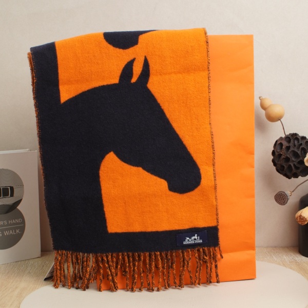Hermès Scarf Wool · 30*140