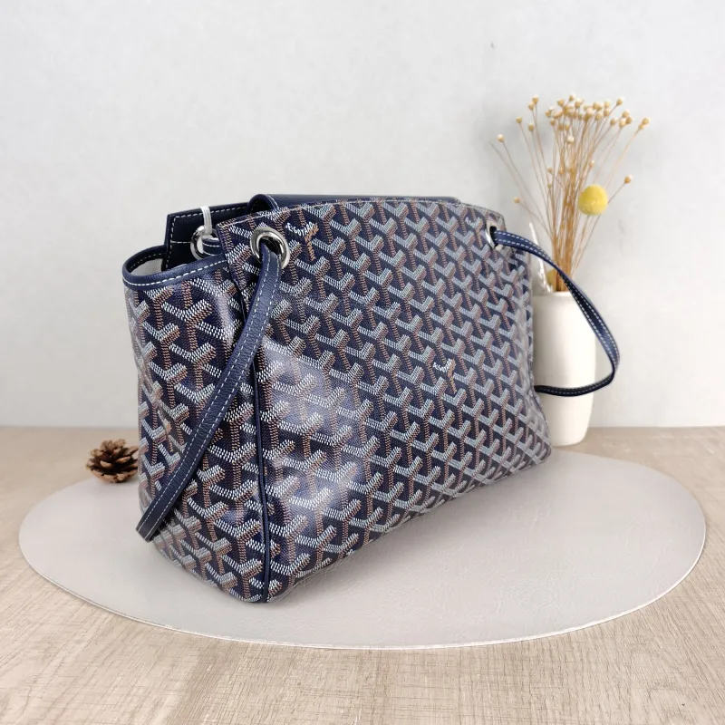 GOYARD Shoulder Bag Rouette Shoulder Bag Navy PVC Small31 × 14 × 23 cm — cover view 2 of 5