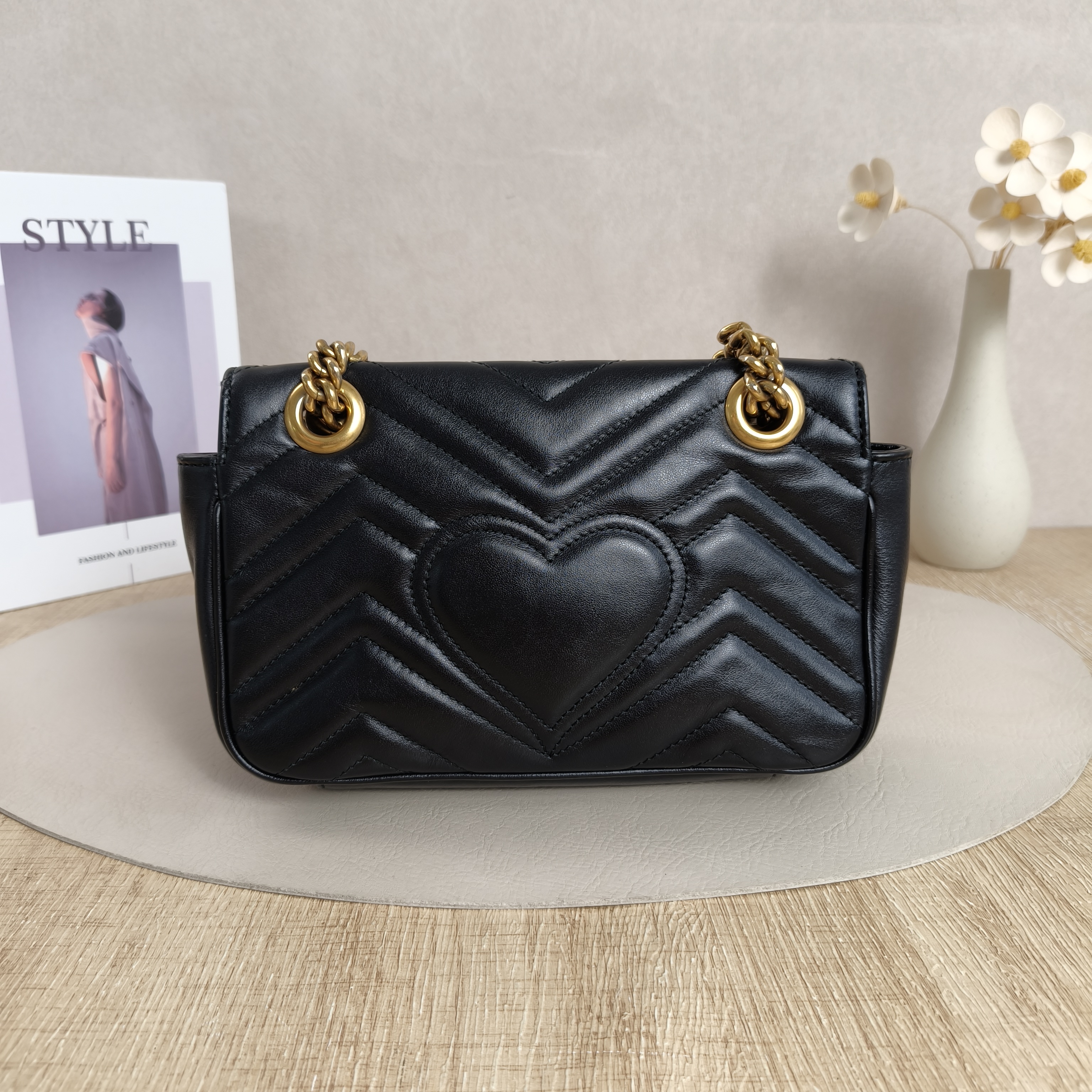 GUCCI Crossbody Bag GG Marmont Small Marmont 22Black CC alfskin Small22 × 6 × 13 cm — cover view 3 of 11