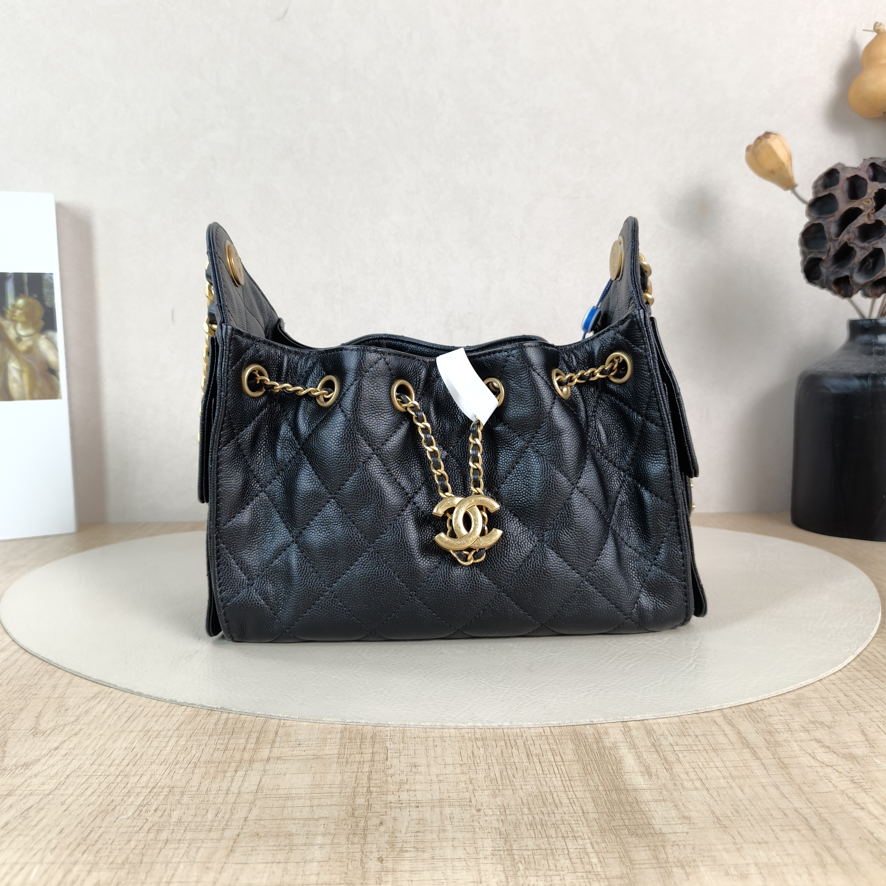 Chanel Shoulder Bag25Bag Black Grained Calfskinmini20 × 12.5 × 22 cm