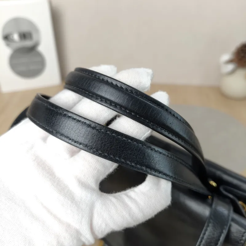 BALENCIAGA Shoulder Bag Crush On You Black Calfskin Medium28 × 9 × 17 cm — detail view 7 of 12