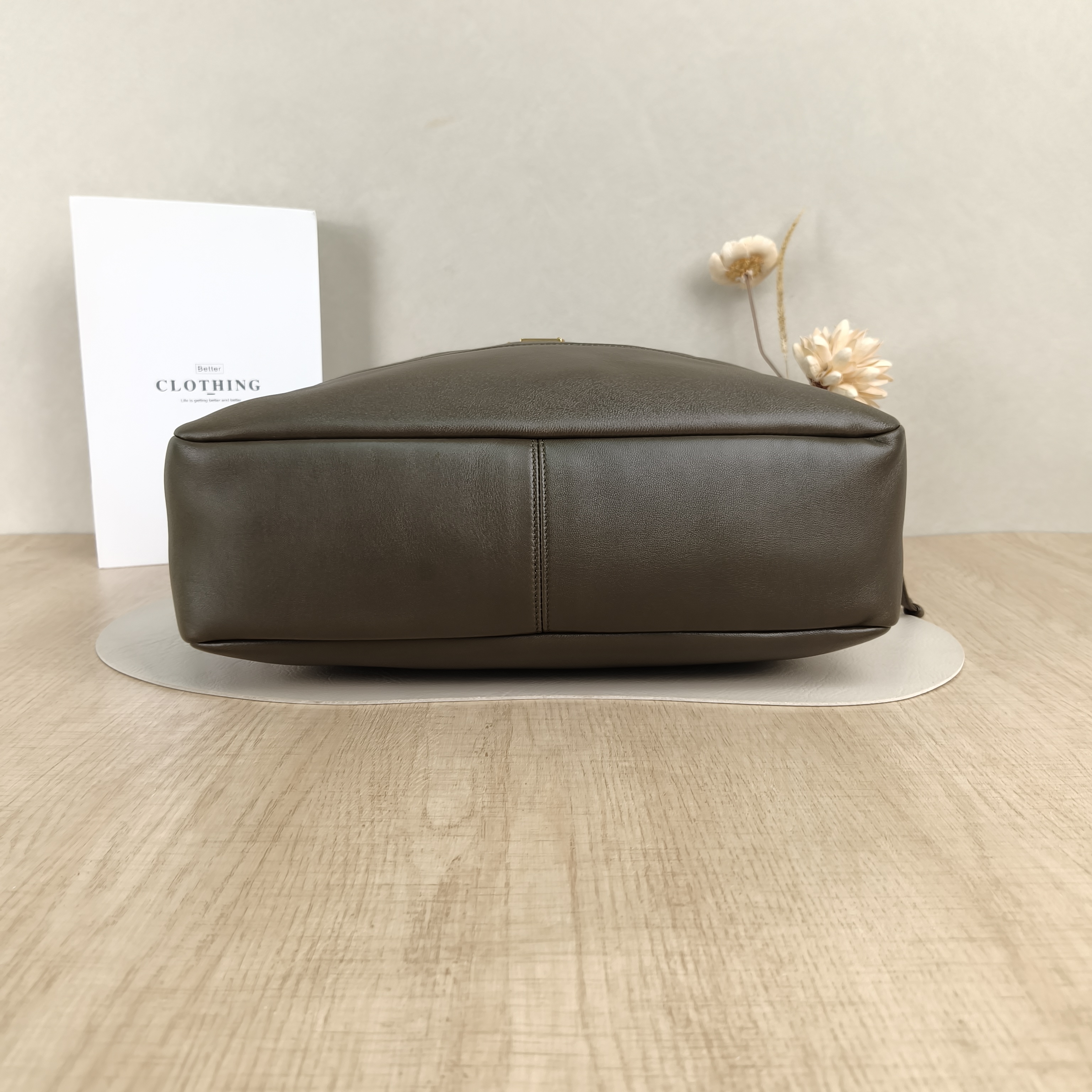 SAINT LAURENT Shoulder Bag Shoulder Bag Green Calfskin One Size35 × 9 × 31 cm — cover view 3 of 4