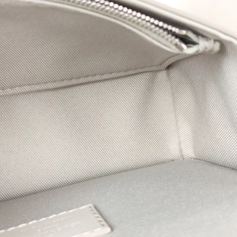 Louis Vuitton Crossbody Bag Fastline Messenger Bag Green Calfskin Mini 17.3 × 7 × 12 cm — detail view 7 of 13