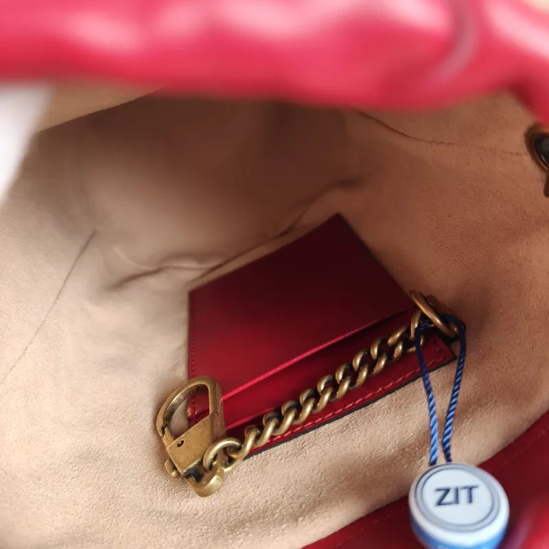 GUCCI Crossbody Bag GG Marmont Marmont Red Calfskin Small 14 × 13 × 17 cm — detail view 8 of 9