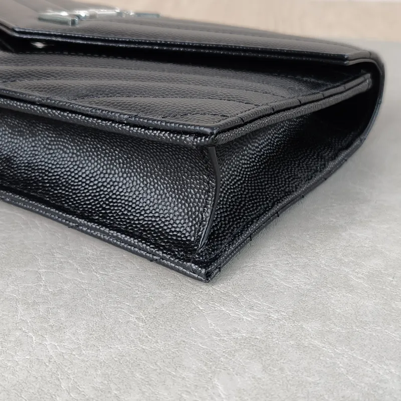 SAINT LAURENT Crossbody Bag CASSANDRE ENVELOPE Black Calfskin One Size 19 × 3.5 × 12.5 cm — detail view 4 of 11