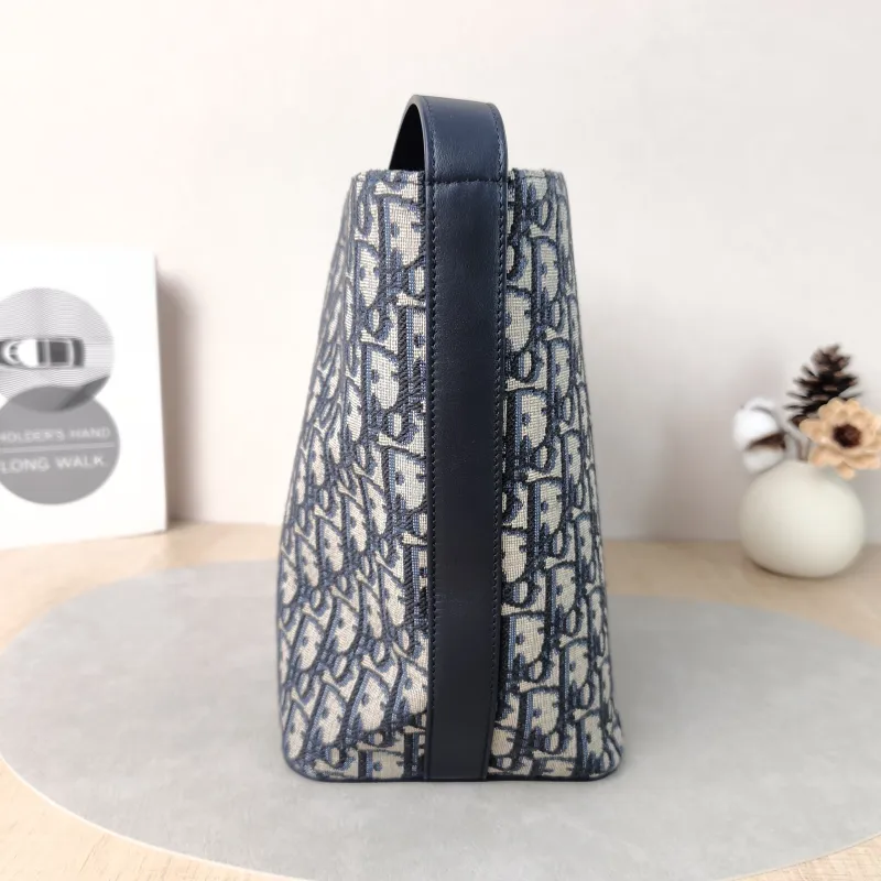 DIOR Shoulder Bag star Bucket Bucket Bag Blue Canvas Small24 × 15 × 24 cm — detail view 6 of 12