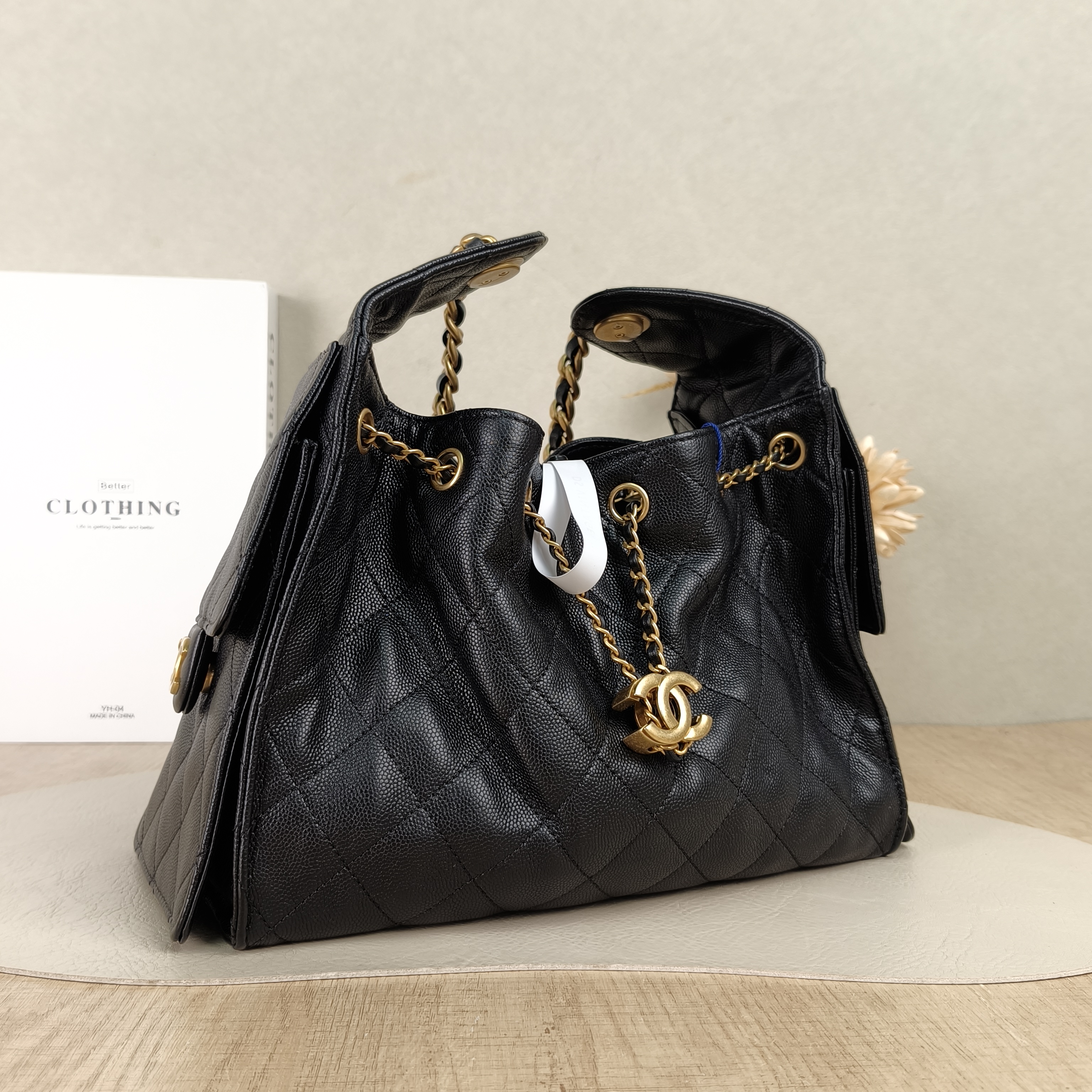 Chanel Shoulder Bag25Bag Black Grained Calfskin Small26 × 14 × 30 cm — cover view 2 of 5