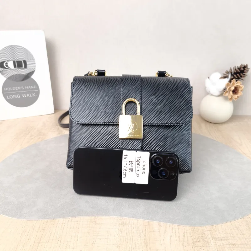 Louis Vuitton Crossbody Bag Locky BB Black Epi Embossed Calfskin BB 20 × 7.5 × 16 cm — cover view 4 of 5