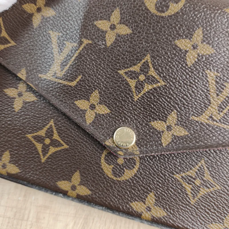 Louis Vuitton Crossbody Bag Pochette Félicie Monogram PVC Small21 × 3 × 12 cm — detail view 17 of 17