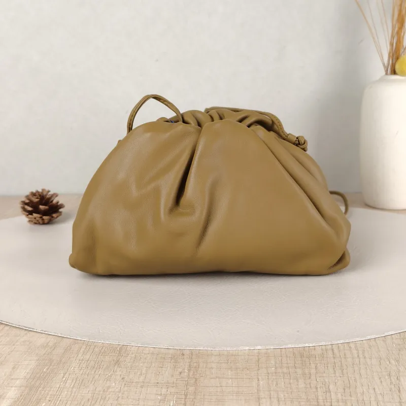 Bottega Veneta Clutch The Pouch Clutch Calfskinmini22 × 5 × 13 cm