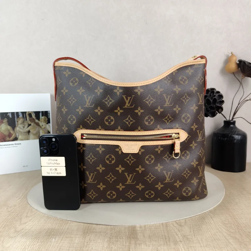 Louis Vuitton Shoulder Bag Lineup Monogram PVC One Size 34.5 × 13 × 26 cm — cover view 5 of 6