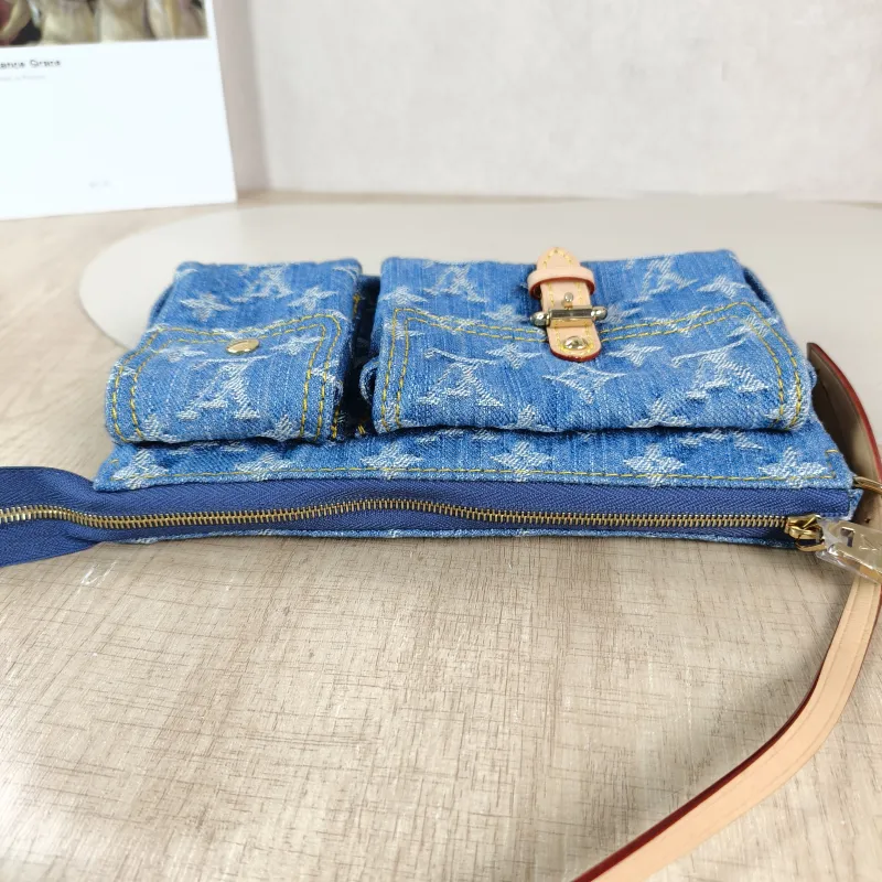 Louis Vuitton Shoulder Bag Pochette Accessories Cargo One Size 23.5 × 3 × 14 cm — detail view 5 of 11