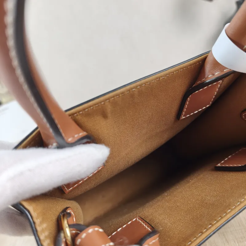 CELINE Crossbody Bag CABAS Mini Monogram PV Cmini17 × 4 × 20.5 cm — detail view 3 of 12