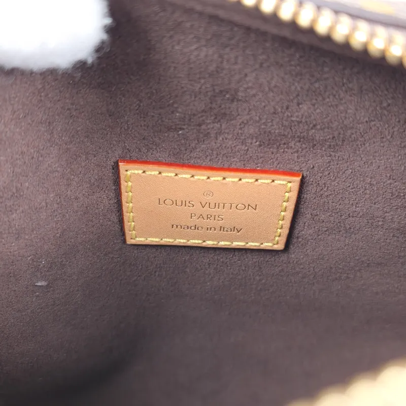 Louis Vuitton Crossbody Bag Side Trunk Box Monogram PVC Medium 23.5 × 8.5 × 16 cm — detail view 8 of 12