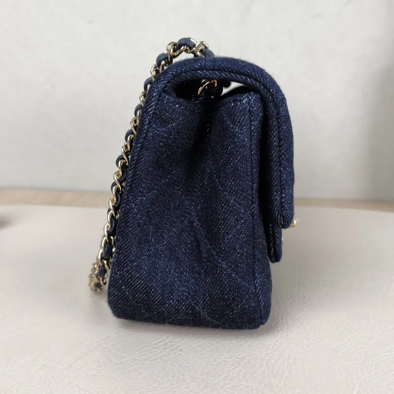 Chanel Crossbody Bag Navy One Size 17 × 8 × 13.5 cm — detail view 4 of 14