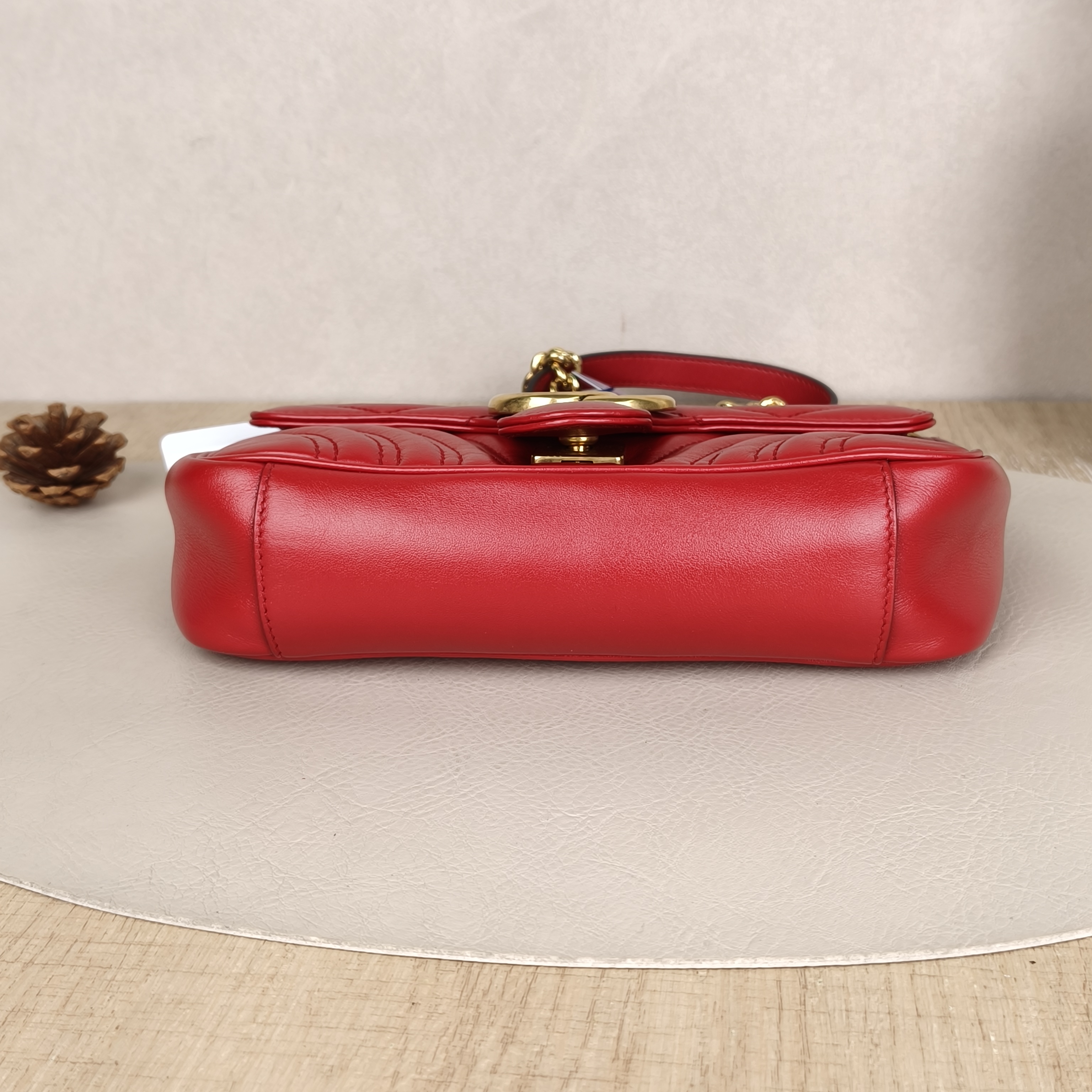 GUCCI Crossbody Bag GG Marmont Small Marmont 22Red Calfskin22 × 6 × 13 cm — cover view 7 of 8