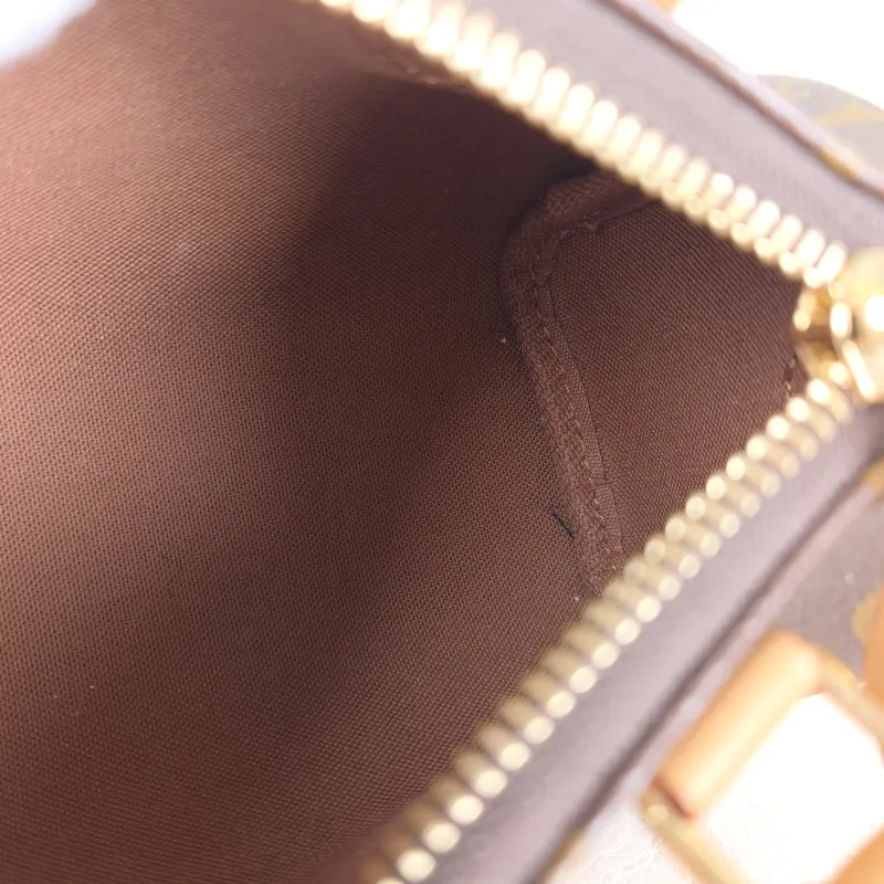 Louis Vuitton Crossbody Bag Speedy Nano Shoulder Strap PV Cnano16 × 7.5 × 10 cm — detail view 7 of 11