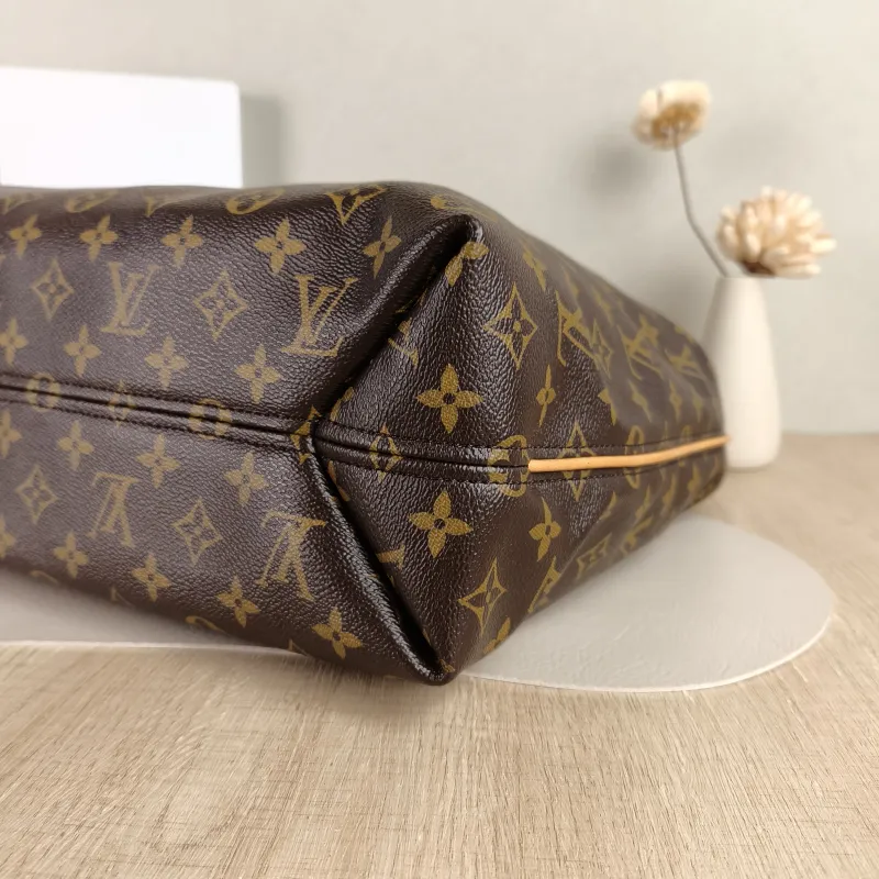 Louis Vuitton Shoulder Bag sully Shoulder Bag Monogram PVC Medium 35 × 14 × 31 cm — detail view 7 of 11