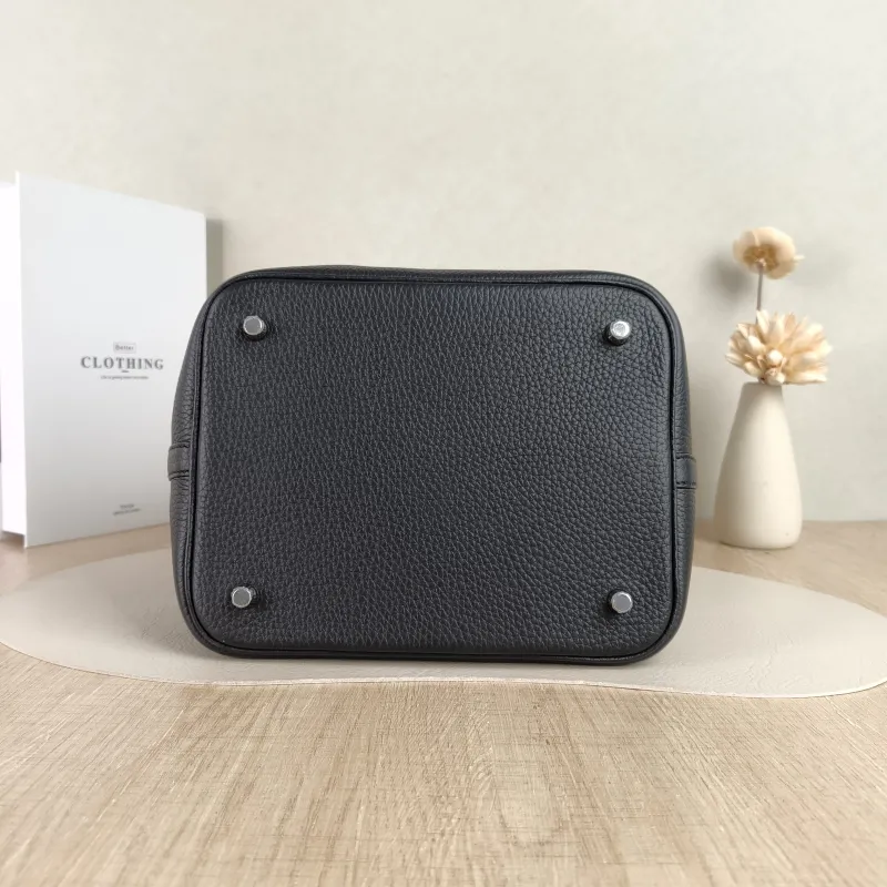 Hermès Top Handle Bag Picotin Lock 22 22 Black TC Calfskin Medium 22 × 18 × 21 cm k — cover view 6 of 6