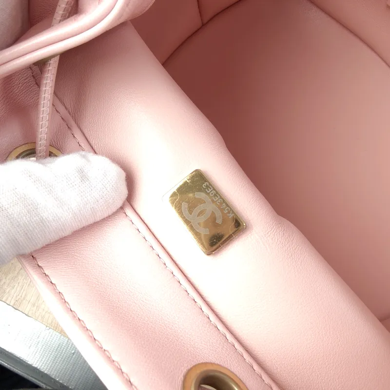 Chanel Crossbody Bag23k Backpack Pink Lambskin One Size20 × 12 × 23 cm — detail view 11 of 14