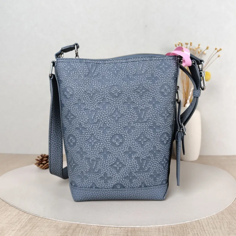 Louis Vuitton Shoulder Bag Hobo Cruiser Grey Calfskin Small 17 × 8.5 × 24 cm — cover view 5 of 5
