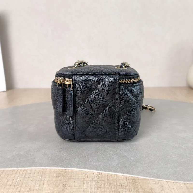 Chanel Crossbody Bag Edition Black Grained Calfskin Mini 11 × 7 × 9 cm 31 — cover view 5 of 5