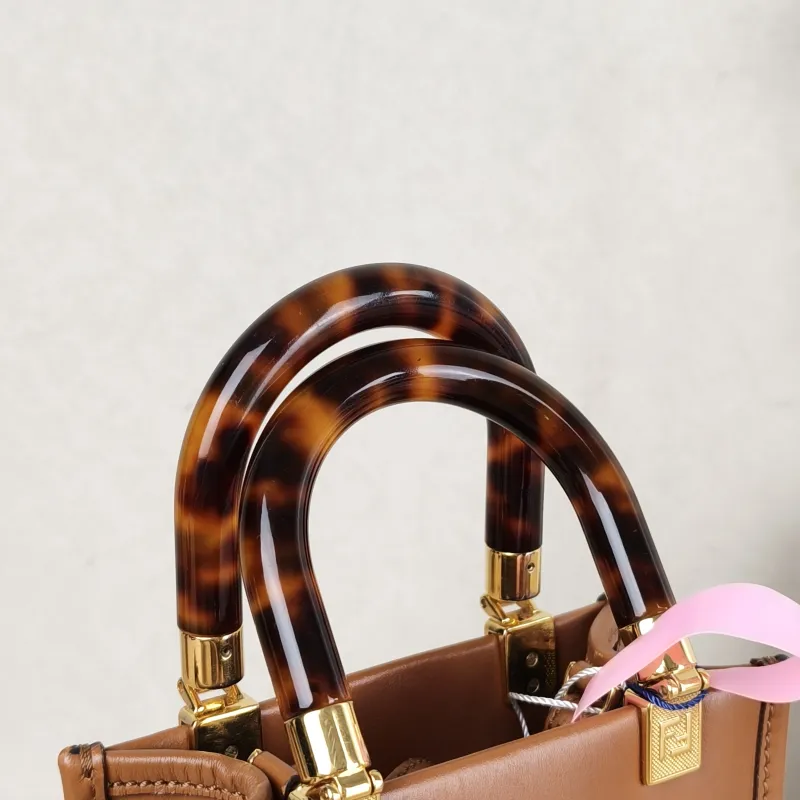 FENDI Crossbody Bag sunshine Caramel Calfskin Mini 13 × 6.5 × 18 cm — detail view 4 of 10