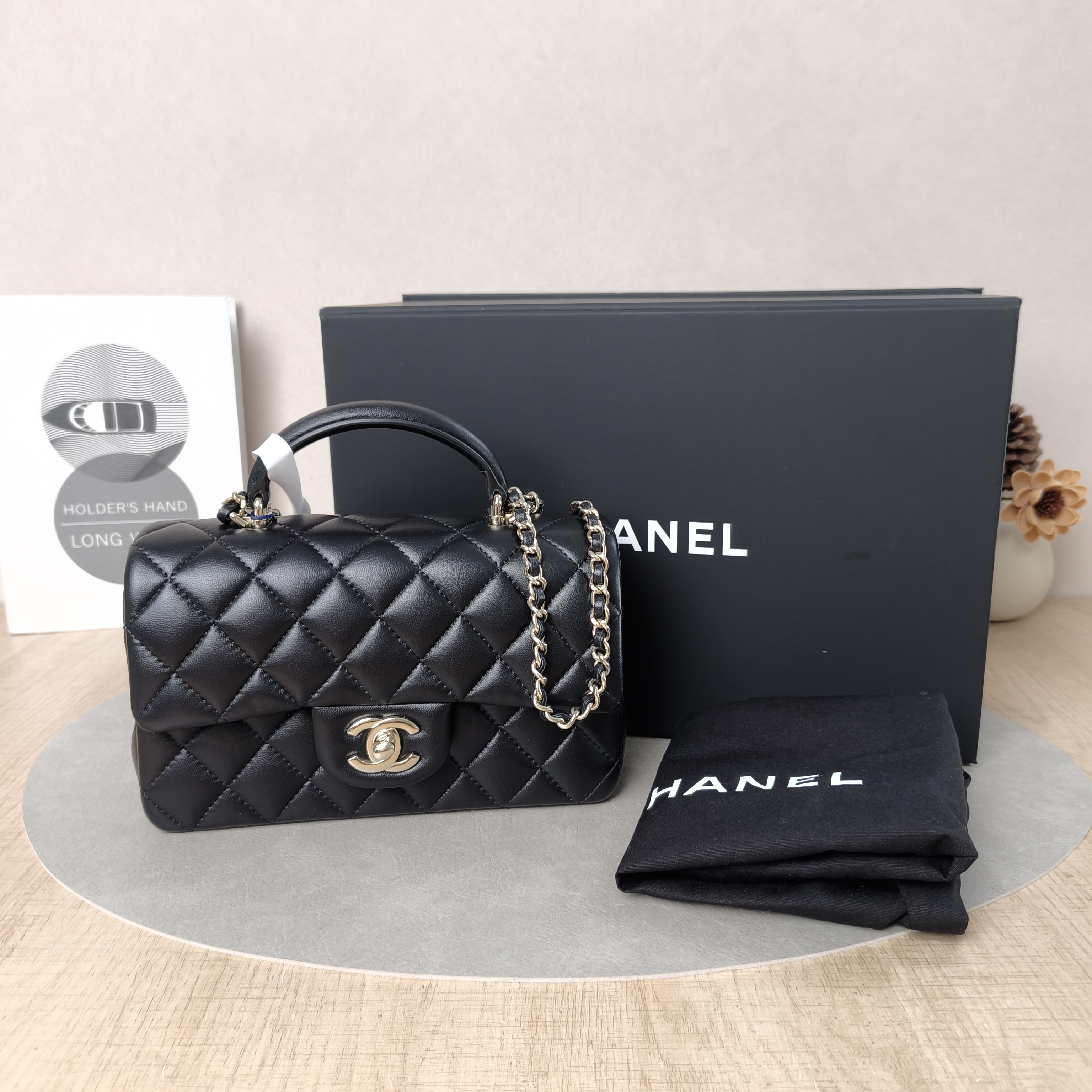 Chanel Crossbody Bagclassic flag large Mini cf mini Edition Black Lambskin mini20 × 6 × 12 cm — cover view 2 of 6