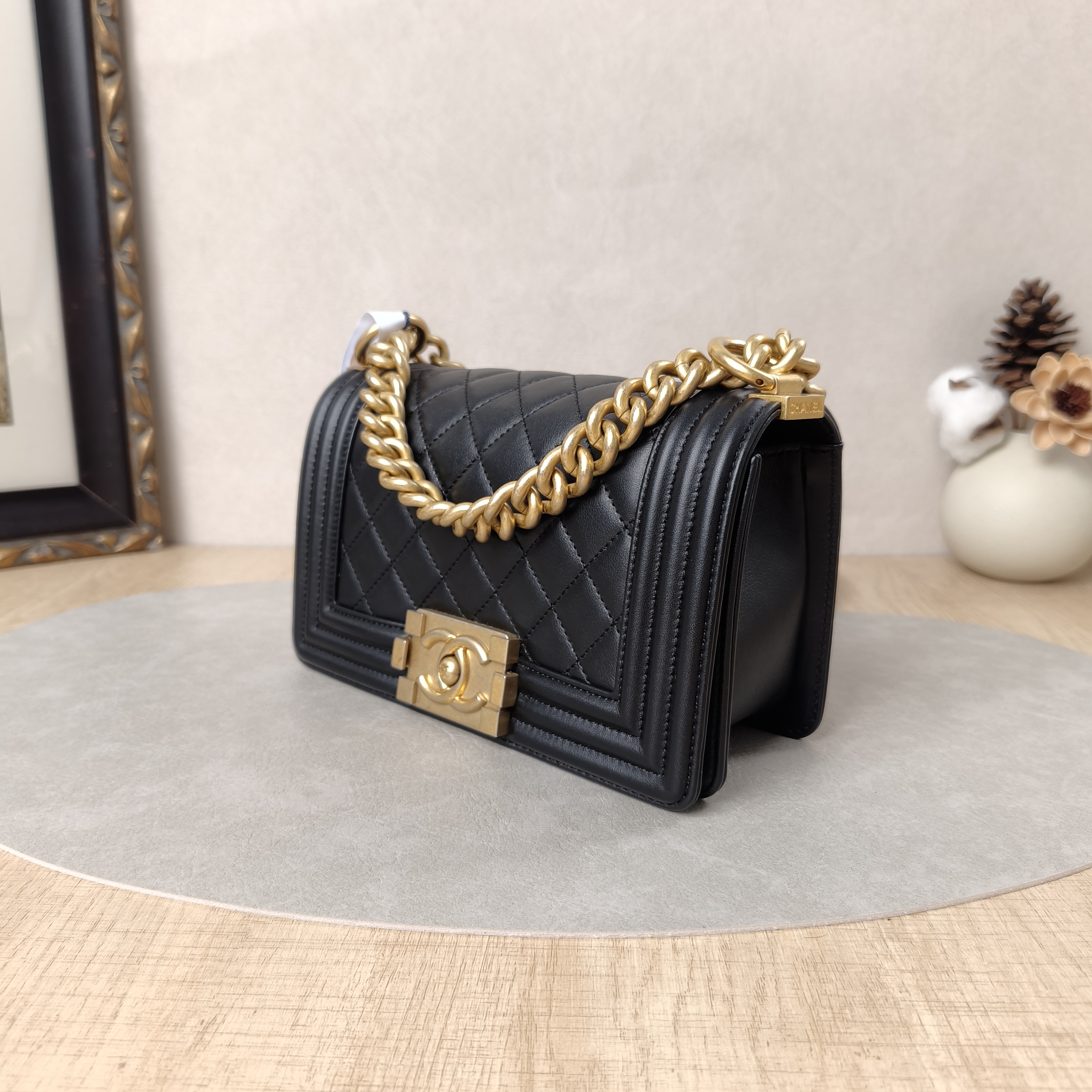 Chanel Crossbody Bag Le BoyBlack Calfskin Small20.5 × 8.5 × 12 cm — cover view 5 of 11