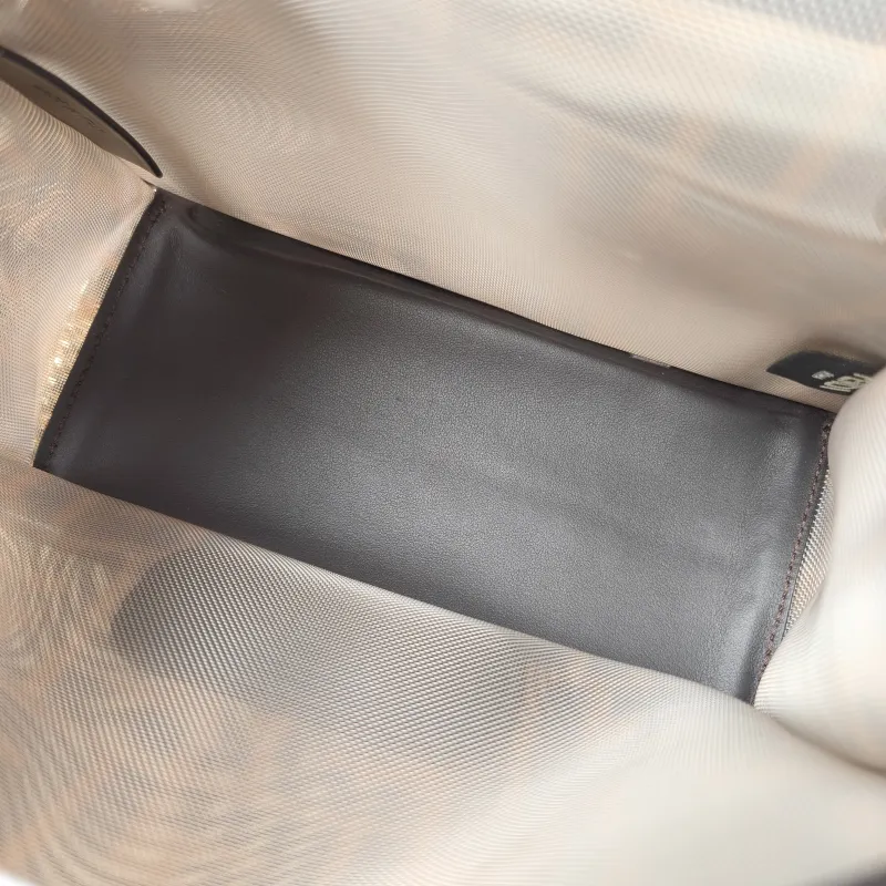 FENDI Shoulder Bag Kan IS houlder Bag Brown Calfskin One Size19 × 9 × 15.5 cm — detail view 11 of 13