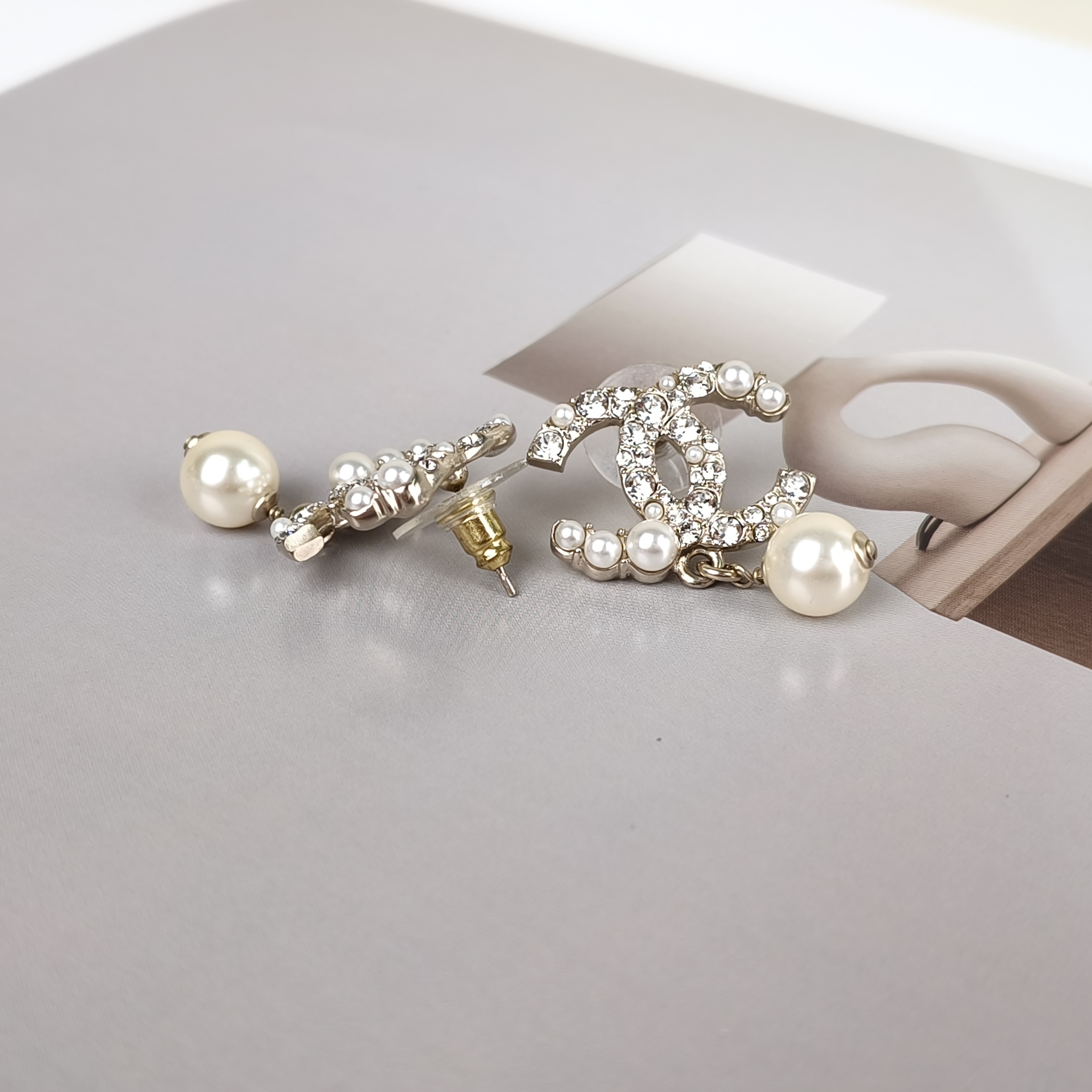 Chanel Earrings Earrings · C Pearl Pendant One Size — cover view 2 of 8