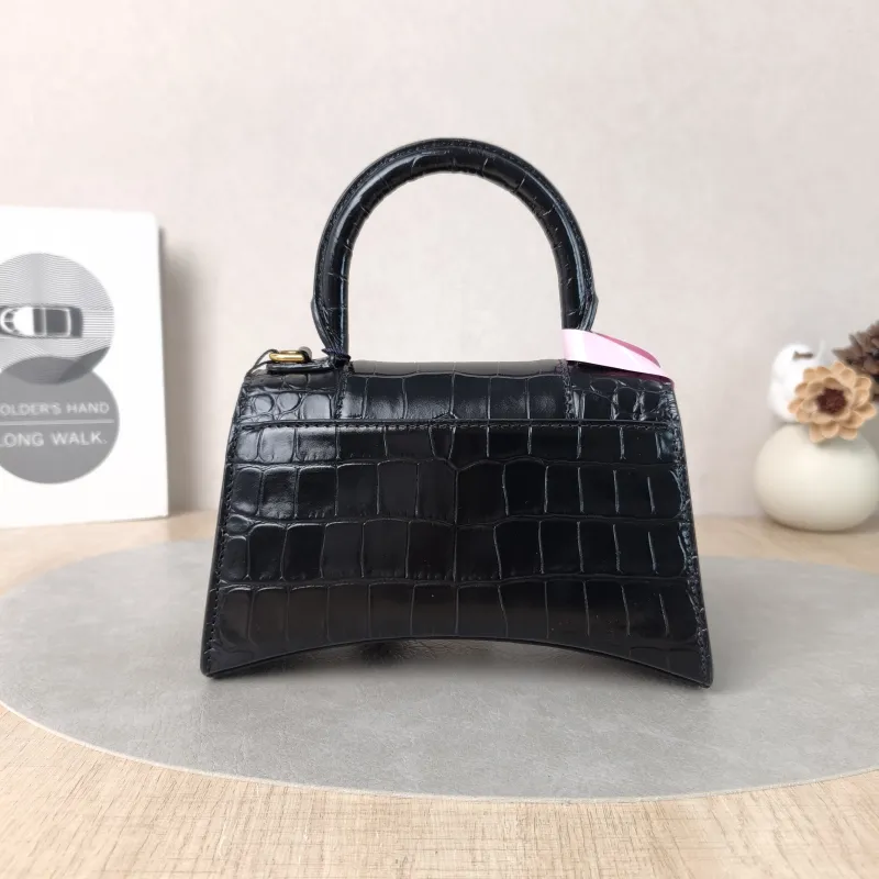 BALENCIAGA Crossbody Bag Hourglass Hourglass Bag Black CC alfskinmini19 × 8 × 13 cm — cover view 4 of 5
