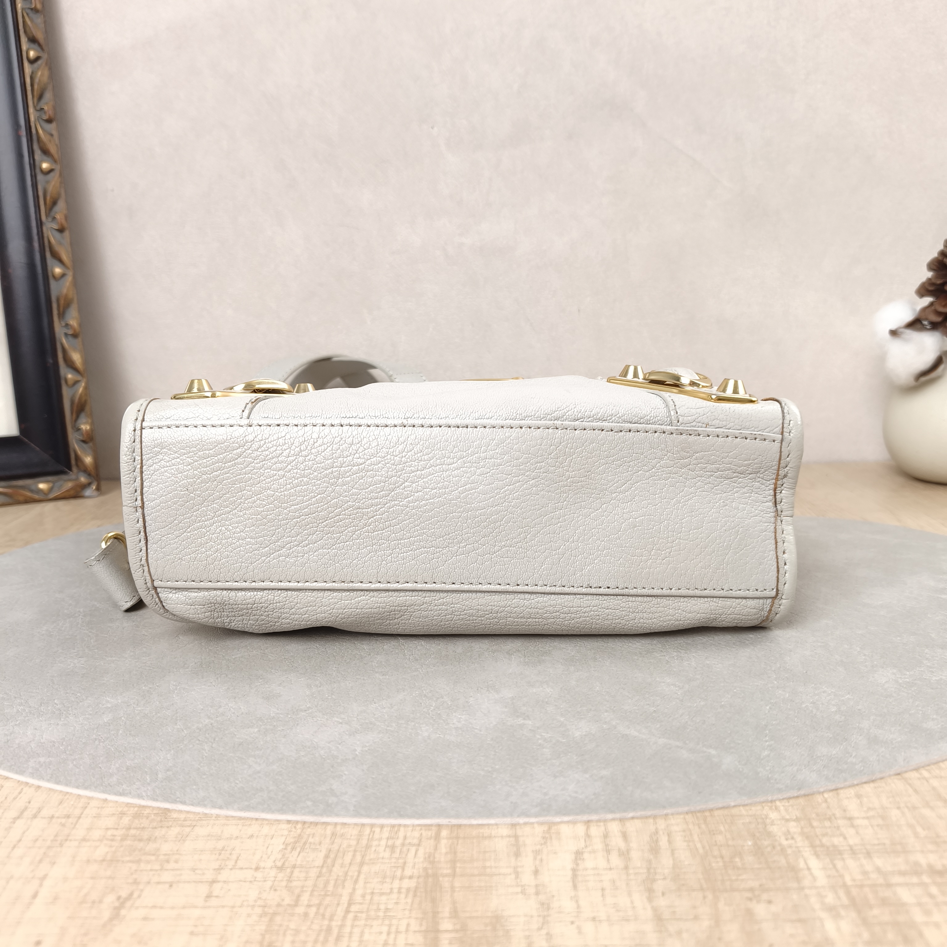 BALENCIAGA Shoulder Bag Grey Lambskinmini24 × 10 × 16 cm — cover view 4 of 5