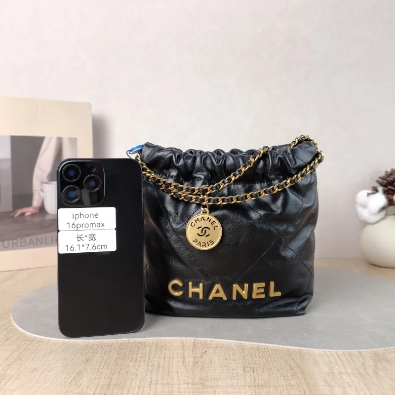 Chanel Shoulder Bag 22Bag Black CC alfskin Mini 20 × 6 × 19 cm — cover view 3 of 5