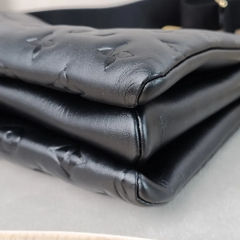 Louis Vuitton Crossbody Bag Coussin Black Lambskin Small 26 × 12 × 20 cm — detail view 5 of 11