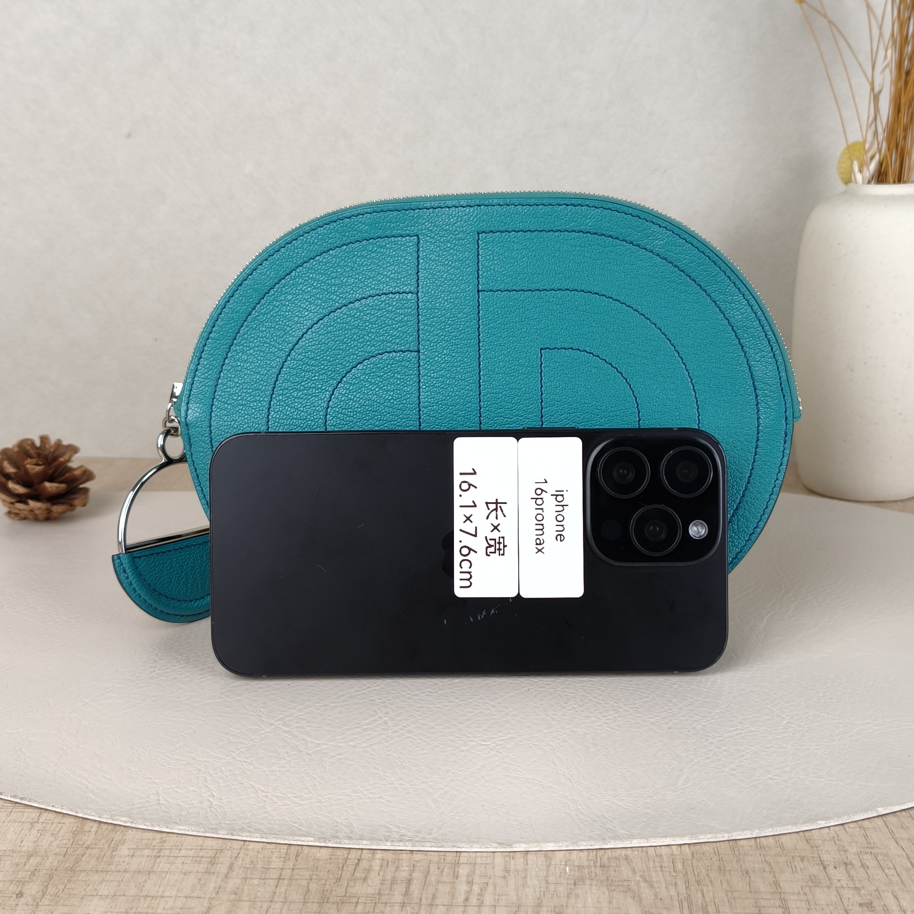 Hermès Clutch Clutch Green Calfskin20*15 — cover view 5 of 5