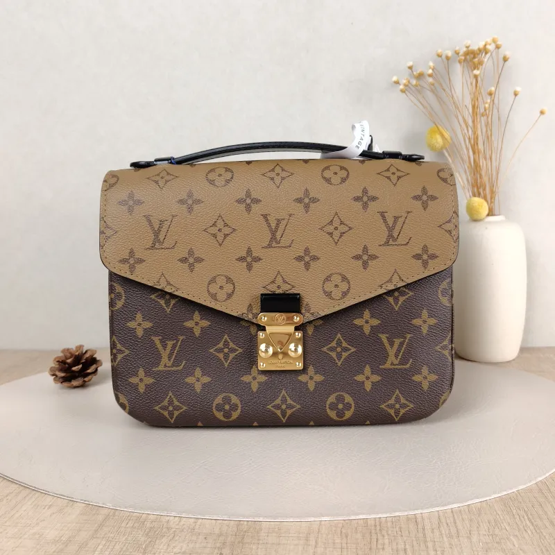 Louis Vuitton Crossbody Bag Pochette Métis Monogram Colorblock PVC Medium 25 × 7 × 19 cm