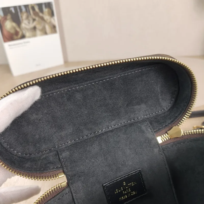 Louis Vuitton Shoulder Bag VANITY POUCH Cosmetic Bag Monogram PVC One Size 19 × 6.5 × 11.5 cm — detail view 9 of 10