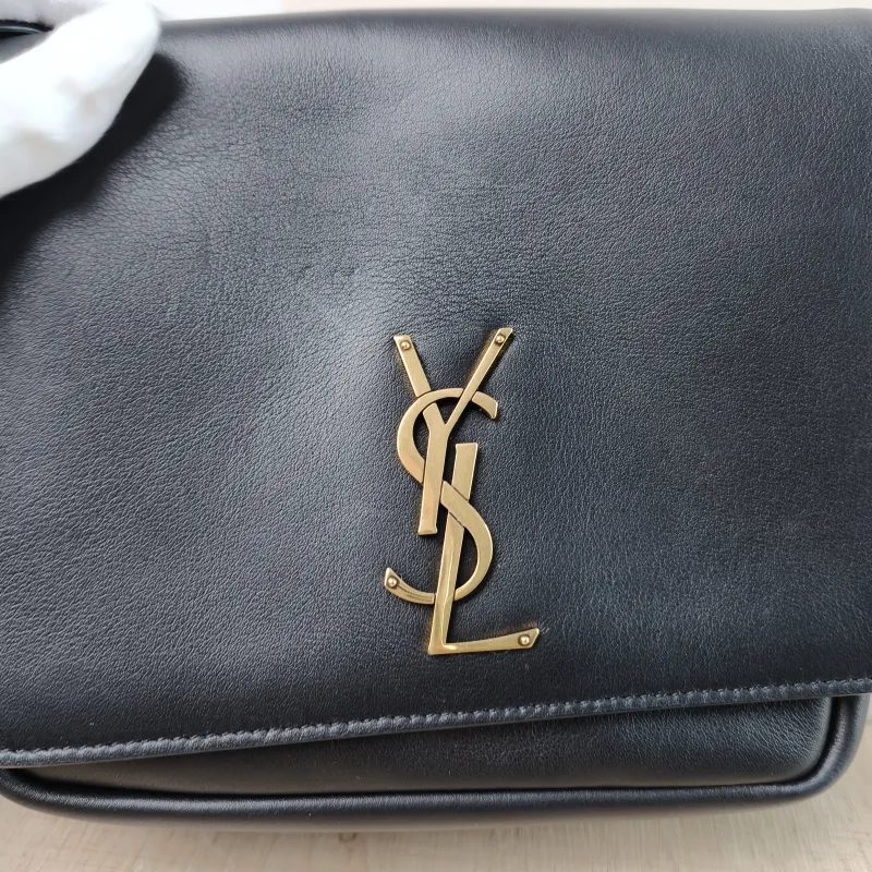 SAINT LAURENT Crossbody Bag Niki Besace Messenger Bag Black Calfskin Small 21.5 × 9.5 × 16 cm — detail view 13 of 13