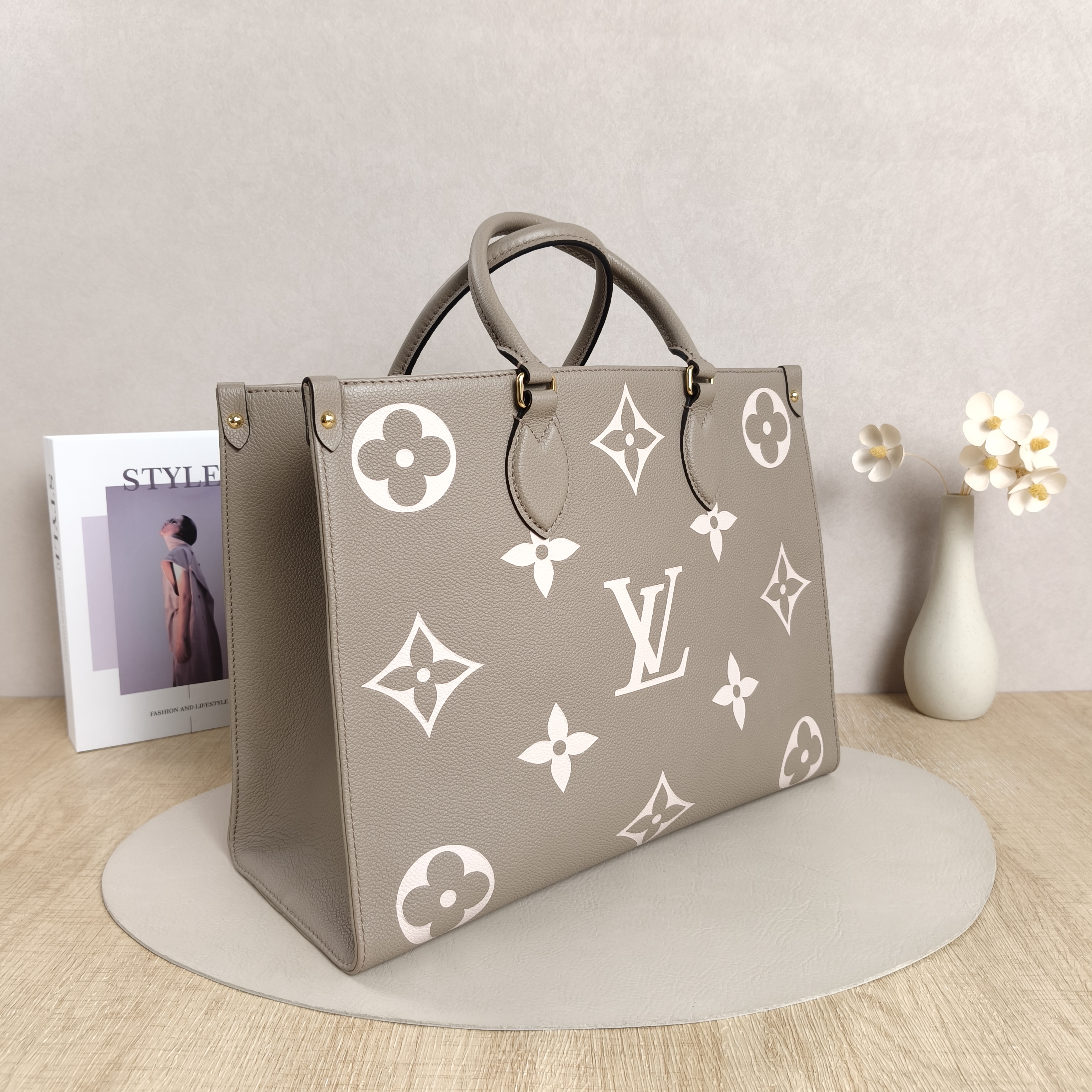 Louis Vuitton Top Handle Bag Grey Calfskin Medium — cover view 5 of 11