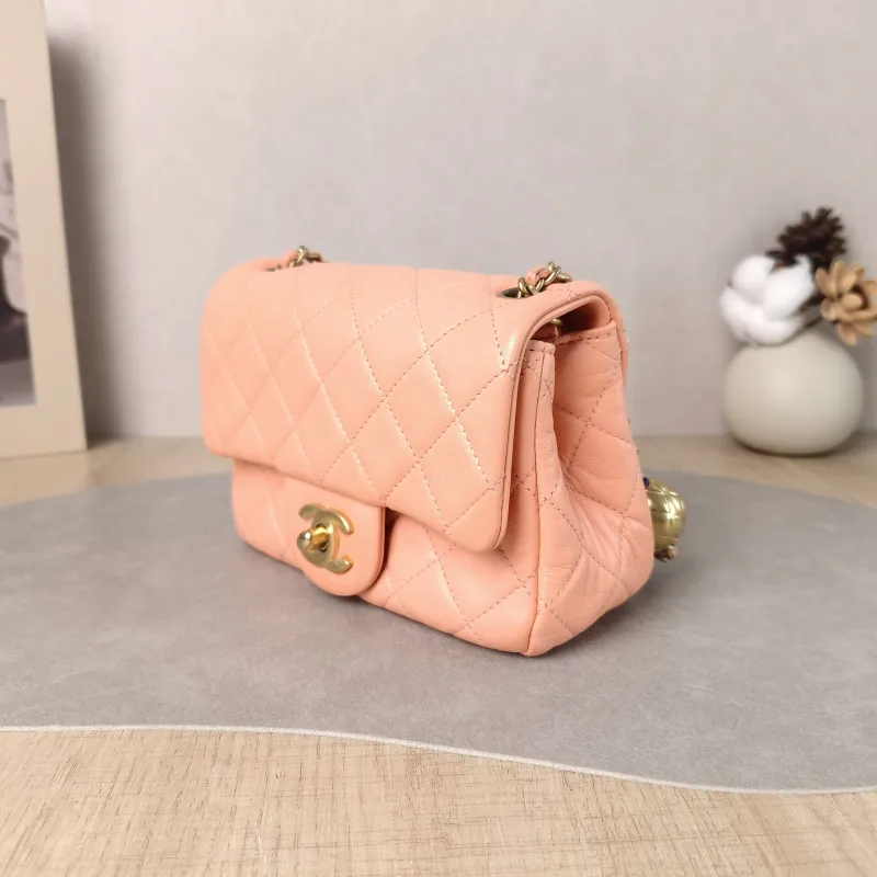 Chanel Crossbody Bag Pink Lambskin One Size 17 × 8 × 13.5 cm — cover view 4 of 5