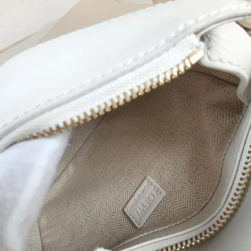 LOEWE Crossbody Bag Puzzle Beige Taupe Calfskin Mini 18 × 8 × 12.5 cm — detail view 10 of 10